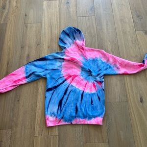 Oversized Carmar tie-dye zip-up hoodie.